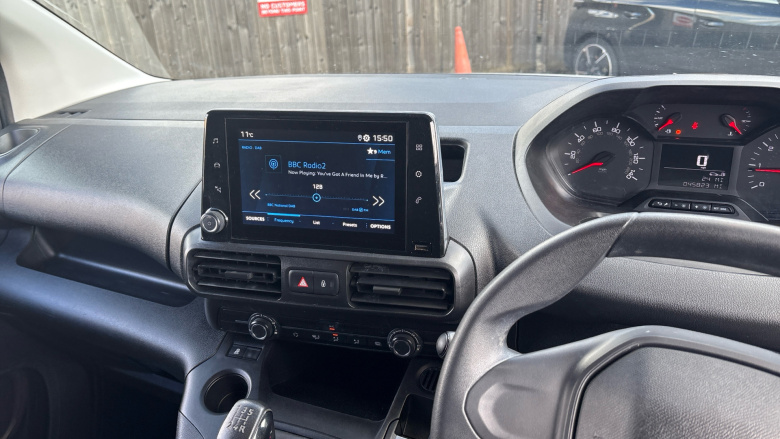 Peugeot Partner Standard Diesel 1000 1.5 BlueHDi 100 Professional Van